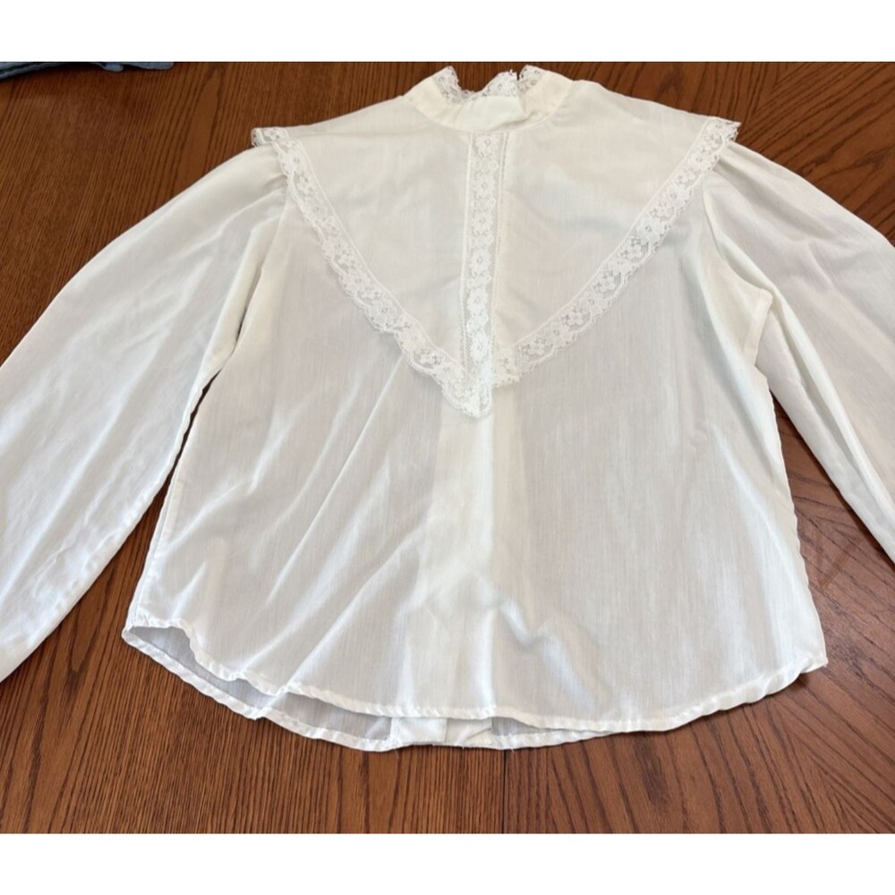 Pristine Vtg 70s White Victorian Prairie Blouse Lace Bib Back Button Union Made